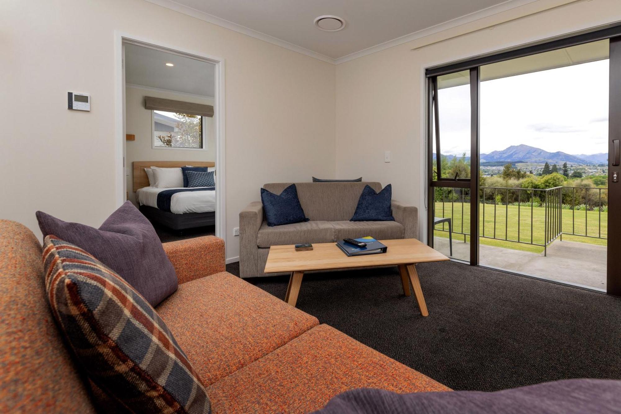 Wanaka Top 10 Holiday Park Hotel Exterior photo