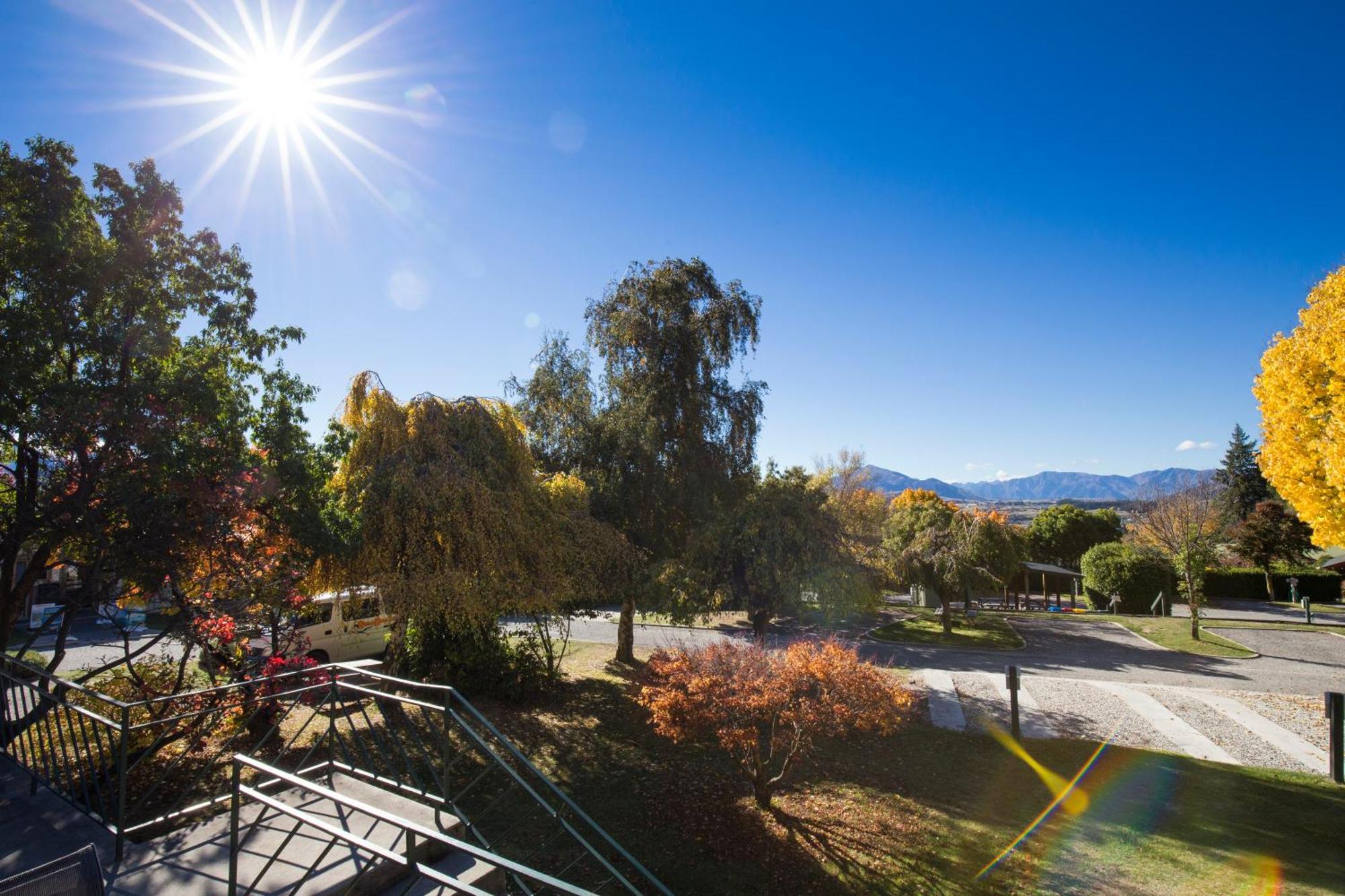 Wanaka Top 10 Holiday Park Hotel Exterior photo