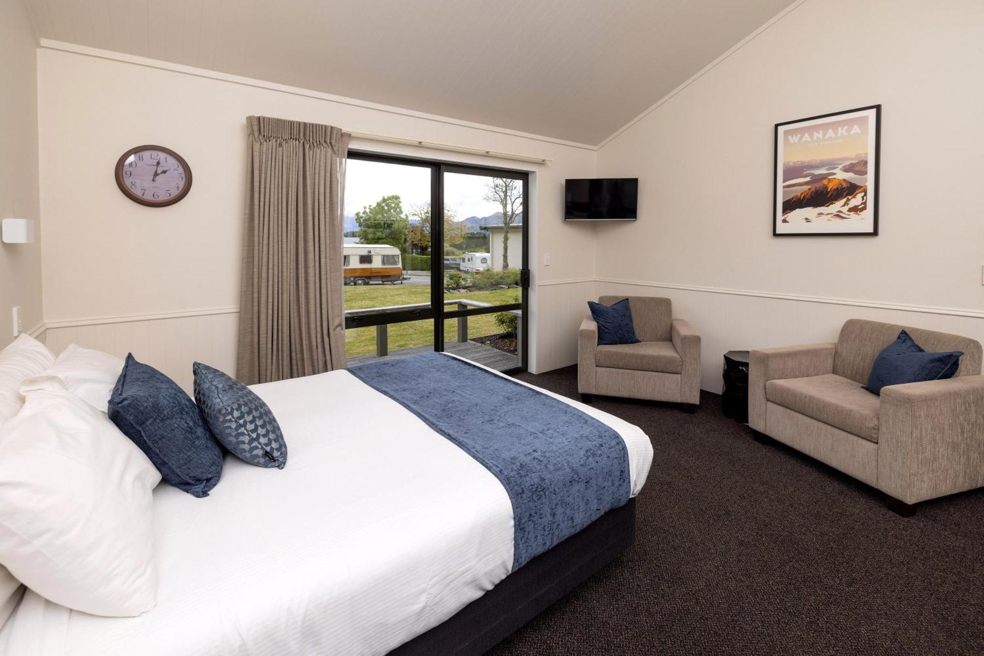 Wanaka Top 10 Holiday Park Hotel Exterior photo